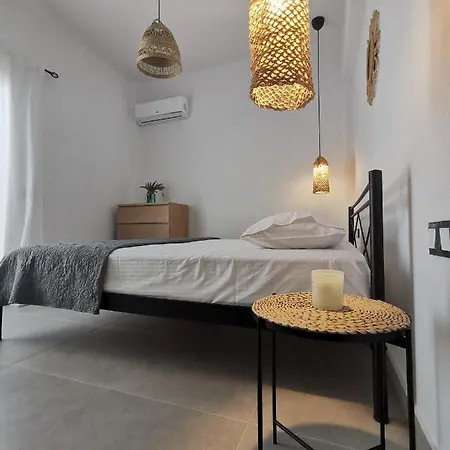 Mantalena's House 아파트 안디파로스